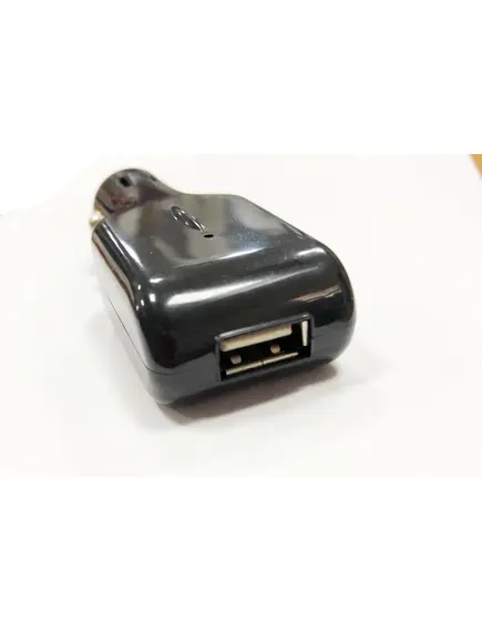 1 USB-S szivargyújtó elosztó