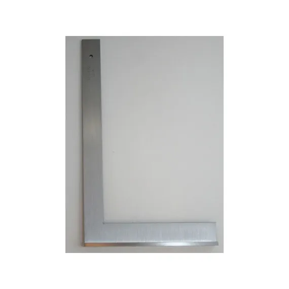 Acélderékszög talpas 400x250