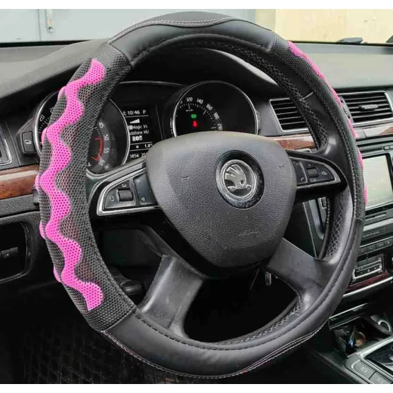 Műbőr kormányvédő 38cm fekete-pink 203-7P (203-7P) AUTOLIFE